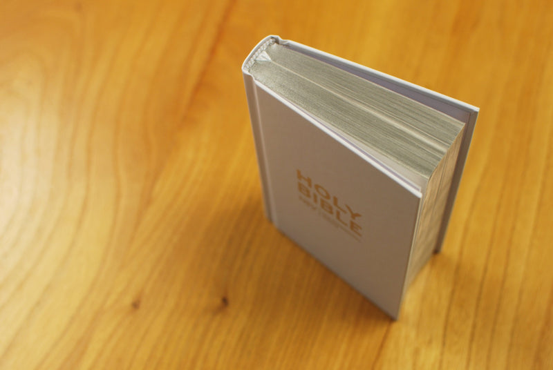 NIV Pocket White Gift Bible - Re-vived