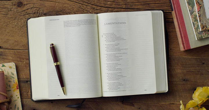 ESV Single Column Journaling Bible, Black