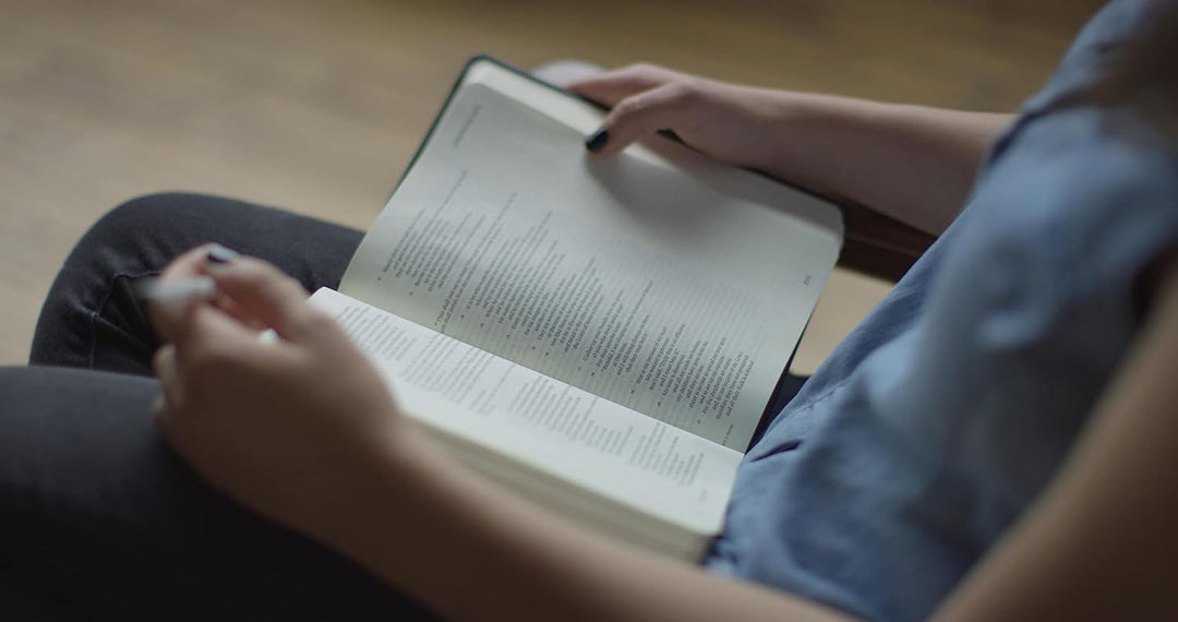 ESV Single Column Journaling Bible, Black